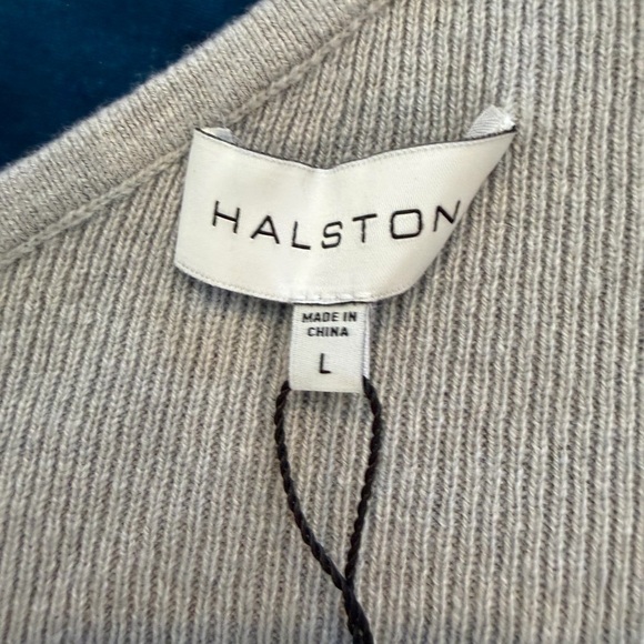NWT Halston Heritage One Shoulder Dove Grey Sweater - Picture 3 of 4